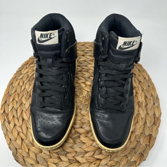 Nike Dunk Sky Hi Black Essential Mesh Gum Hidden Wedge Size 7.5 - Picture 6 of 9